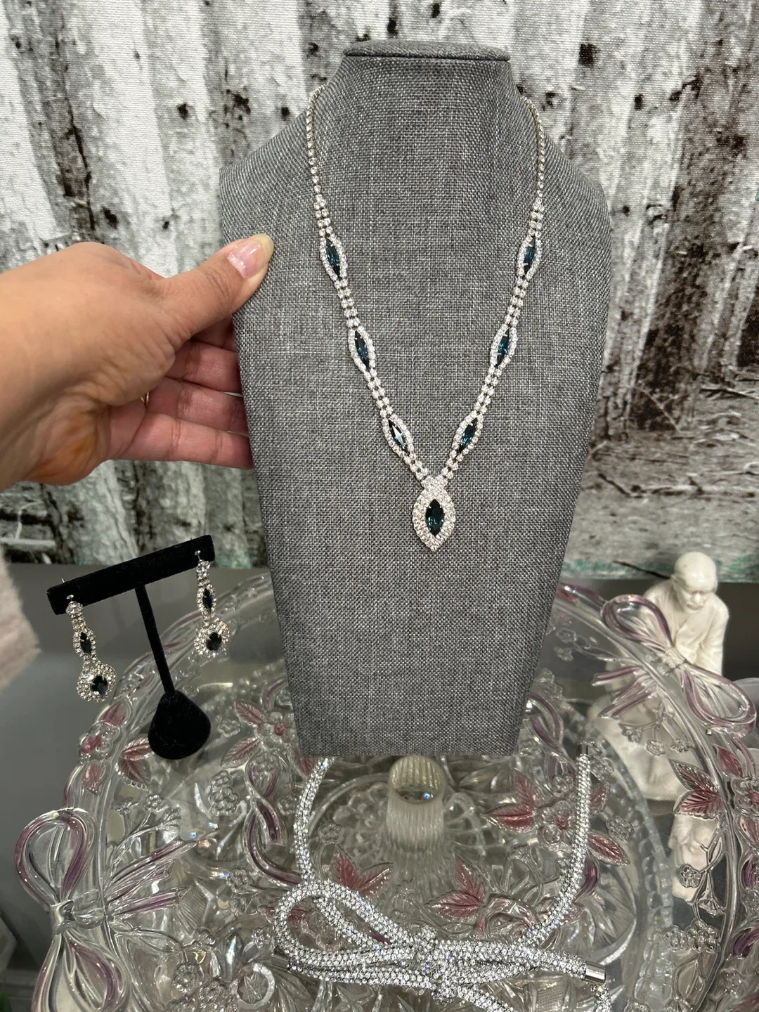 Necklace and Earring Set - Silver and Blue image indicator(2)