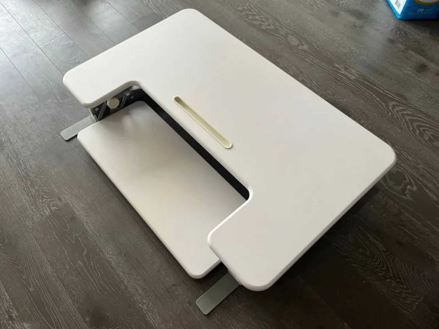 White Standing Desk Converter image indicator(4)