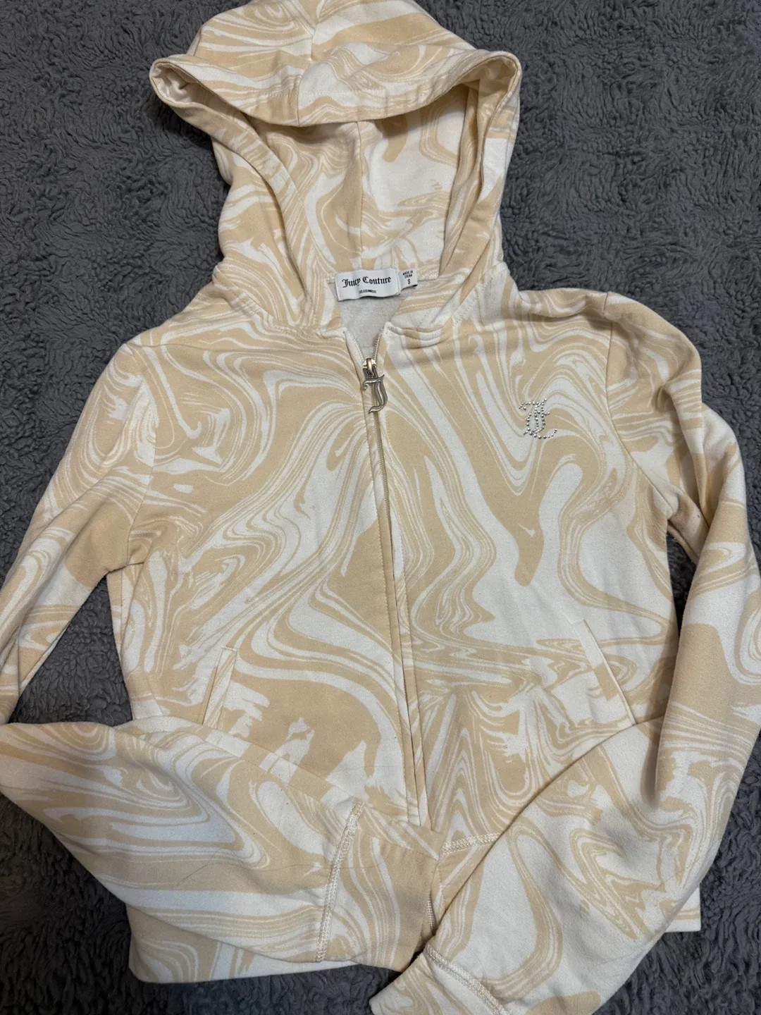 Champion & Sanrio Hoodies/Sweaters - Size M image indicator(6)