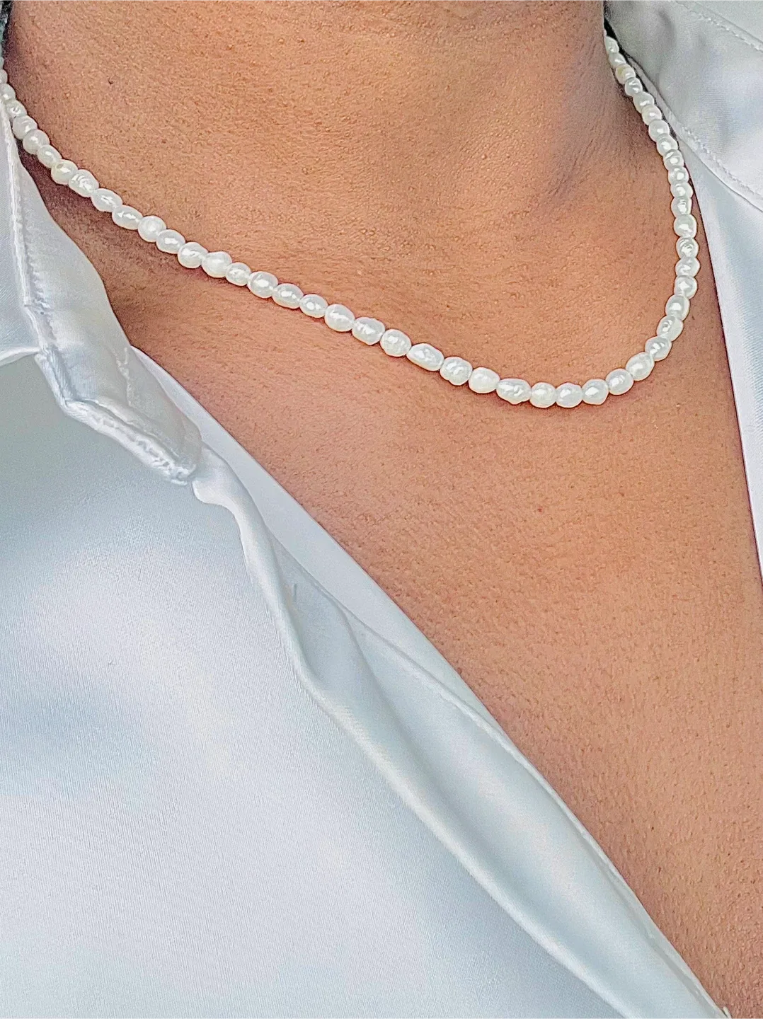Pearl Beaded Necklace - freshwater image indicator(3)
