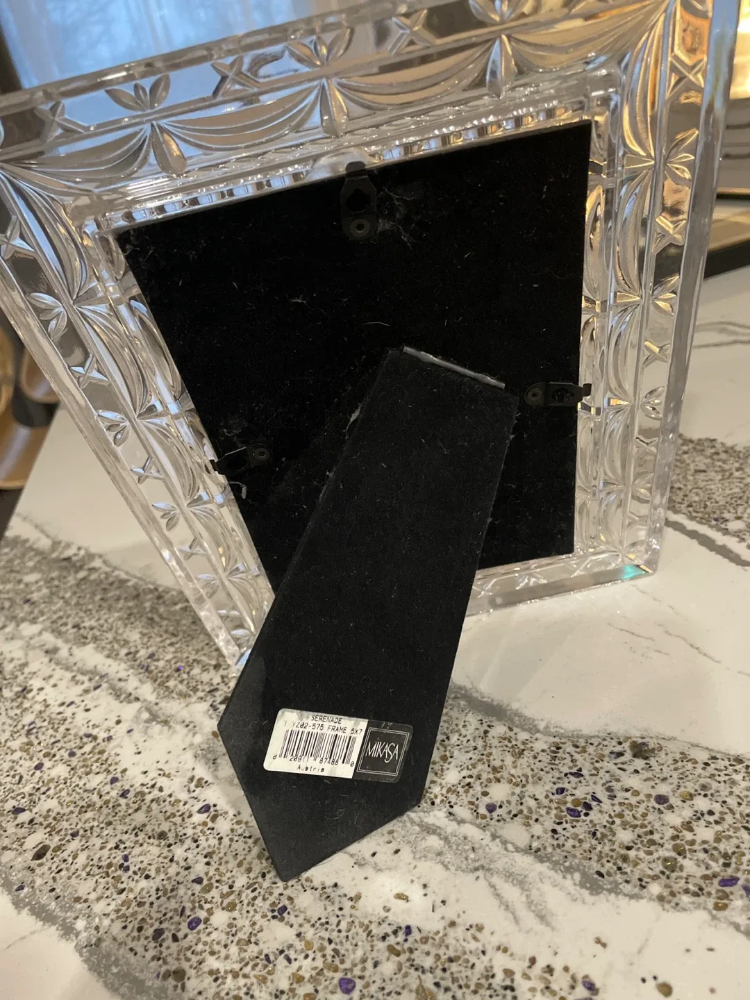 Mikasa Crystal Picture Frame image indicator(2)