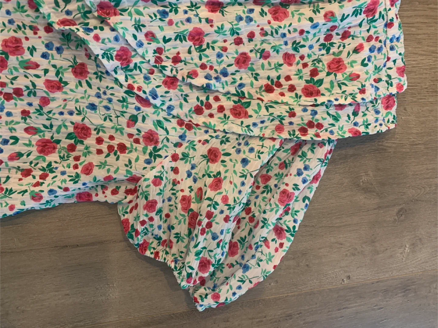 Zara Floral Print Blouse - Size L image indicator(4)