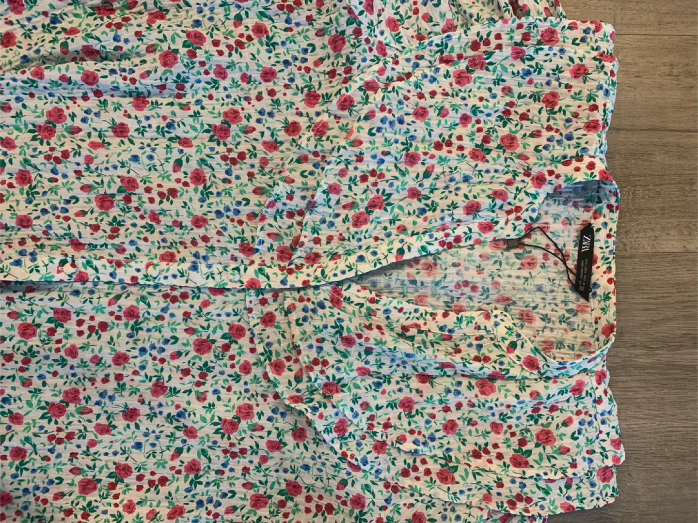Zara Floral Print Blouse - Size L image indicator(2)