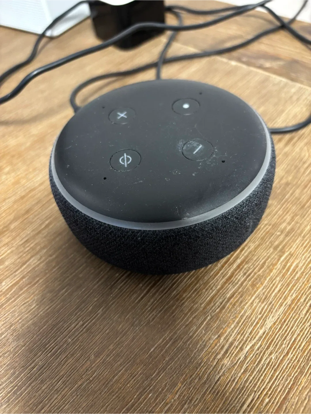 Amazon Echo Dot (3rd Gen) Smart Speaker image indicator(2)