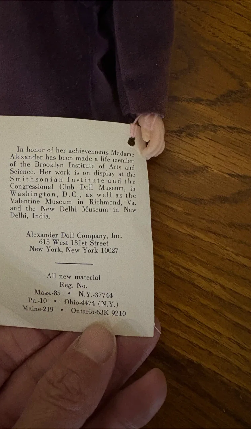 New Madame Alexander Romeo & Juliet Dolls image indicator(10)