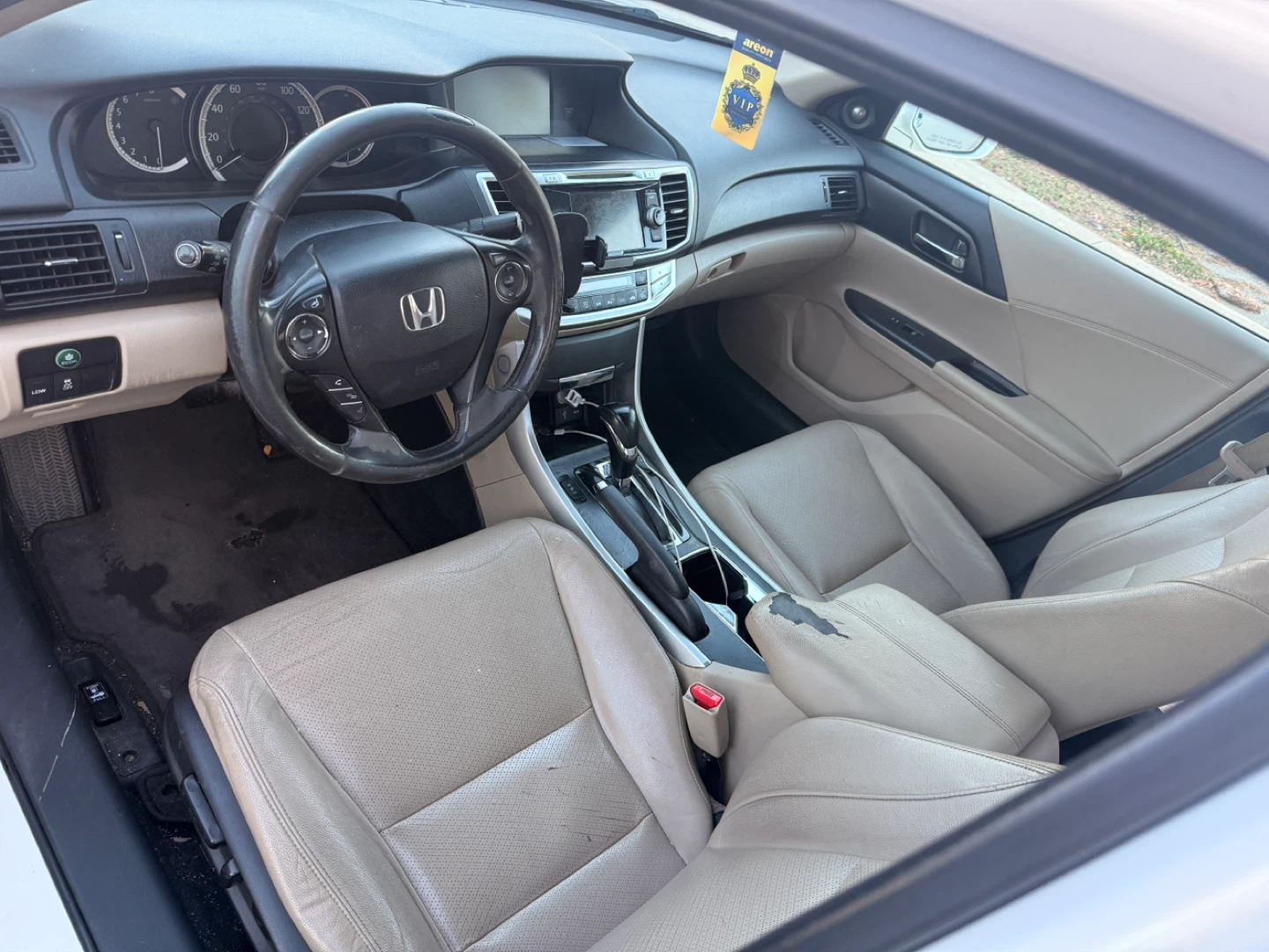 Honda Accord Sedan - White - photo 3