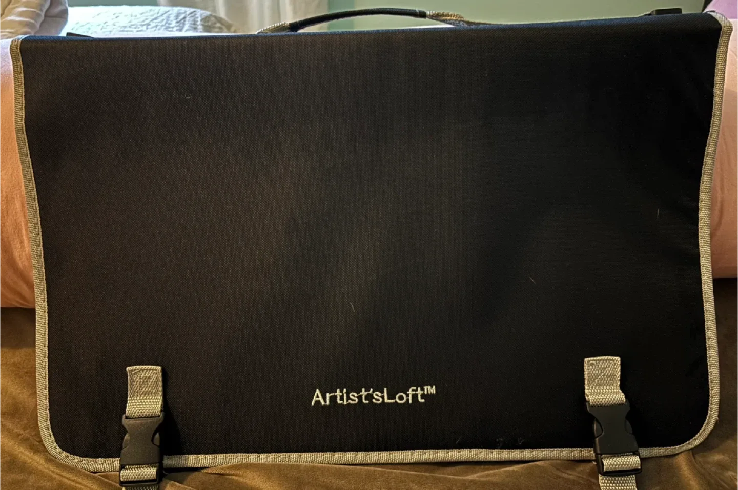 Michael’s Artist’s Loft™ 101 Piece Deluxe Easel Art Set image indicator(4)