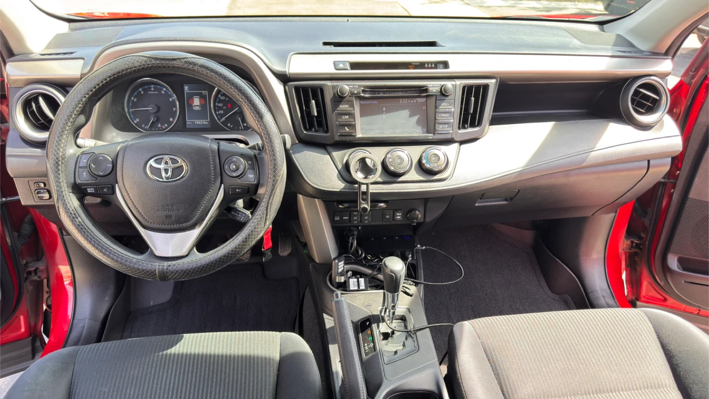 Toyota rav4 2017 LE AWD - photo 3