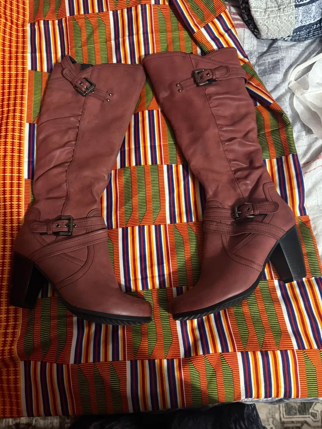 Burgundy Knee-High Heeled Boots image indicator(2)