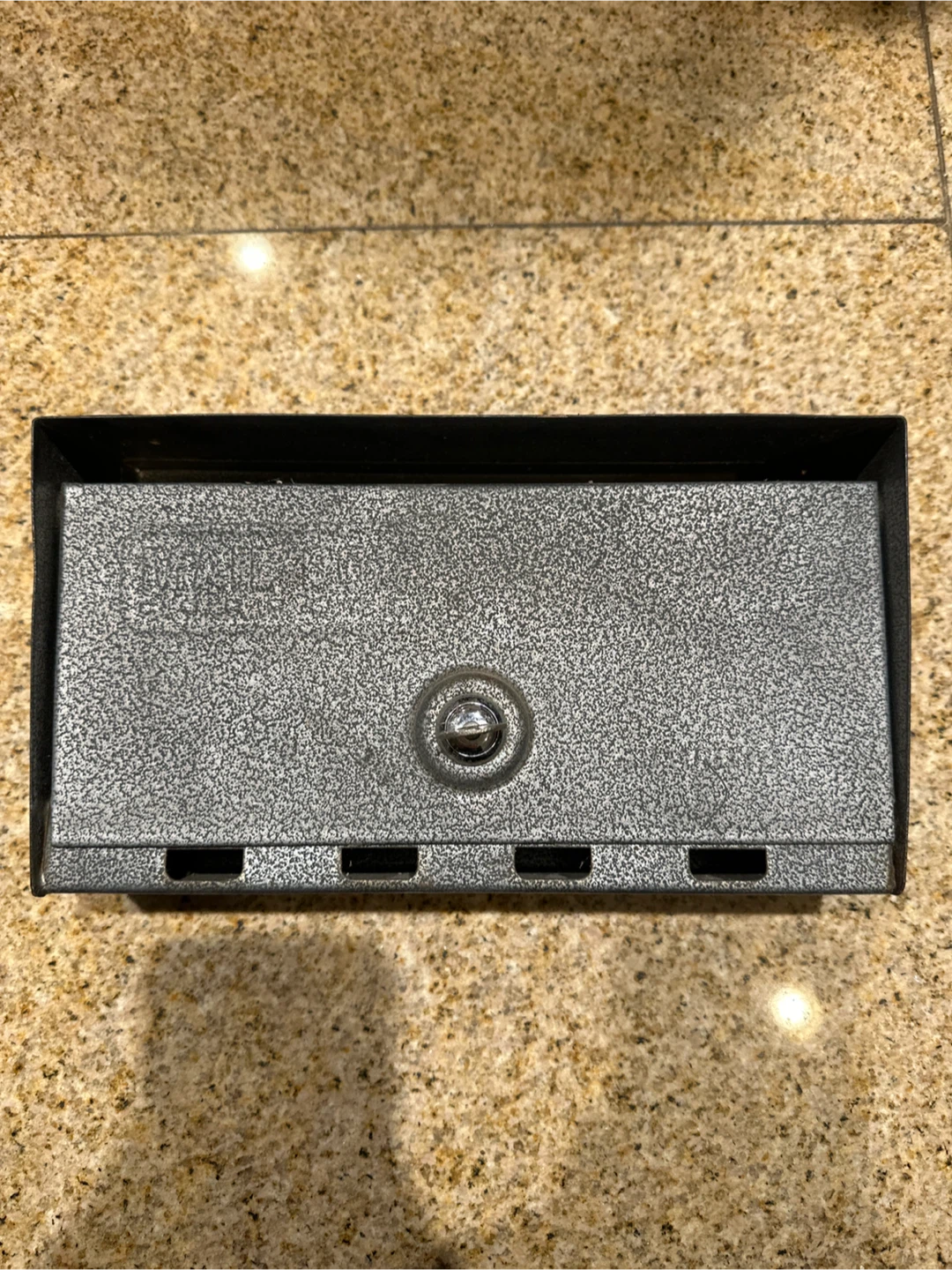 Metal Mail Box 🥕