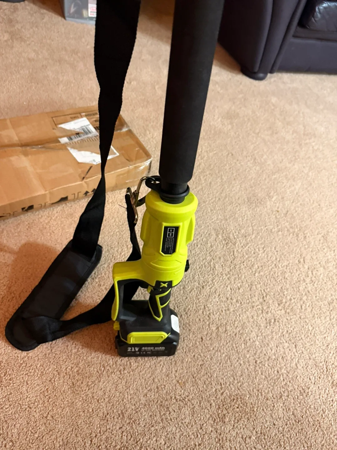 SuperHandy 21V Cordless Pole Saw w/ Battery & Charger image indicator(4)