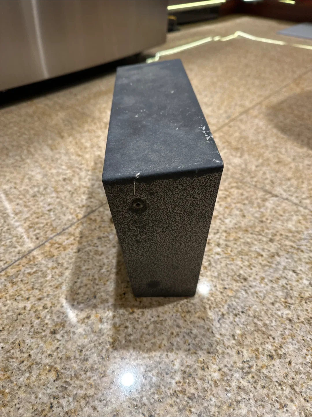 Metal Mail Box 🥕 image indicator(3)