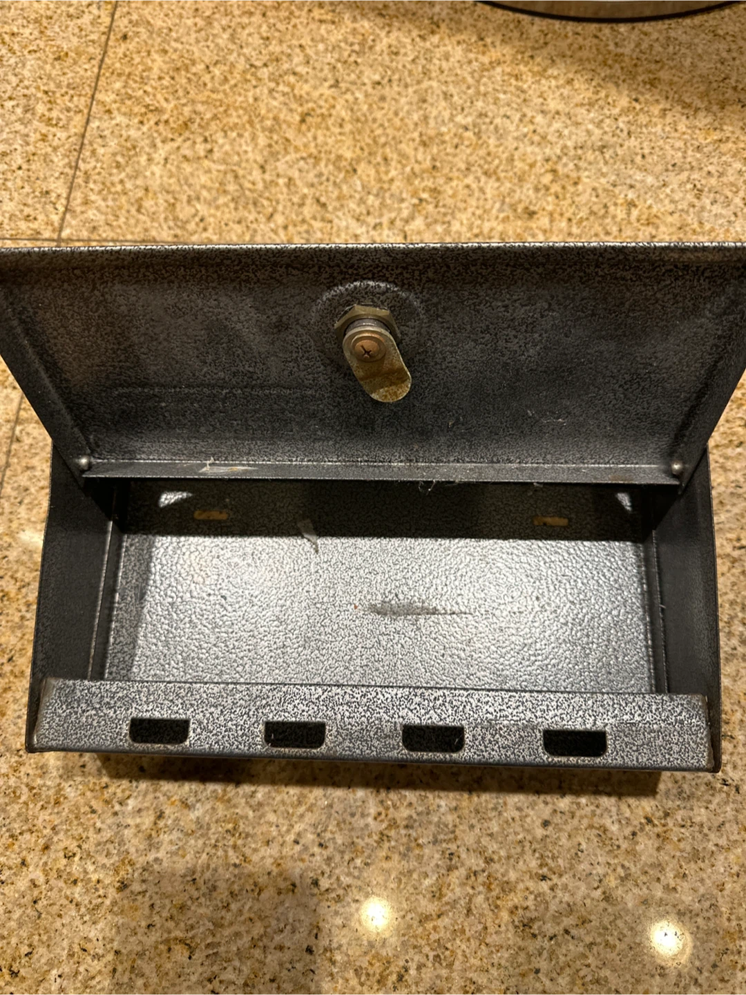 Metal Mail Box 🥕 - photo 2