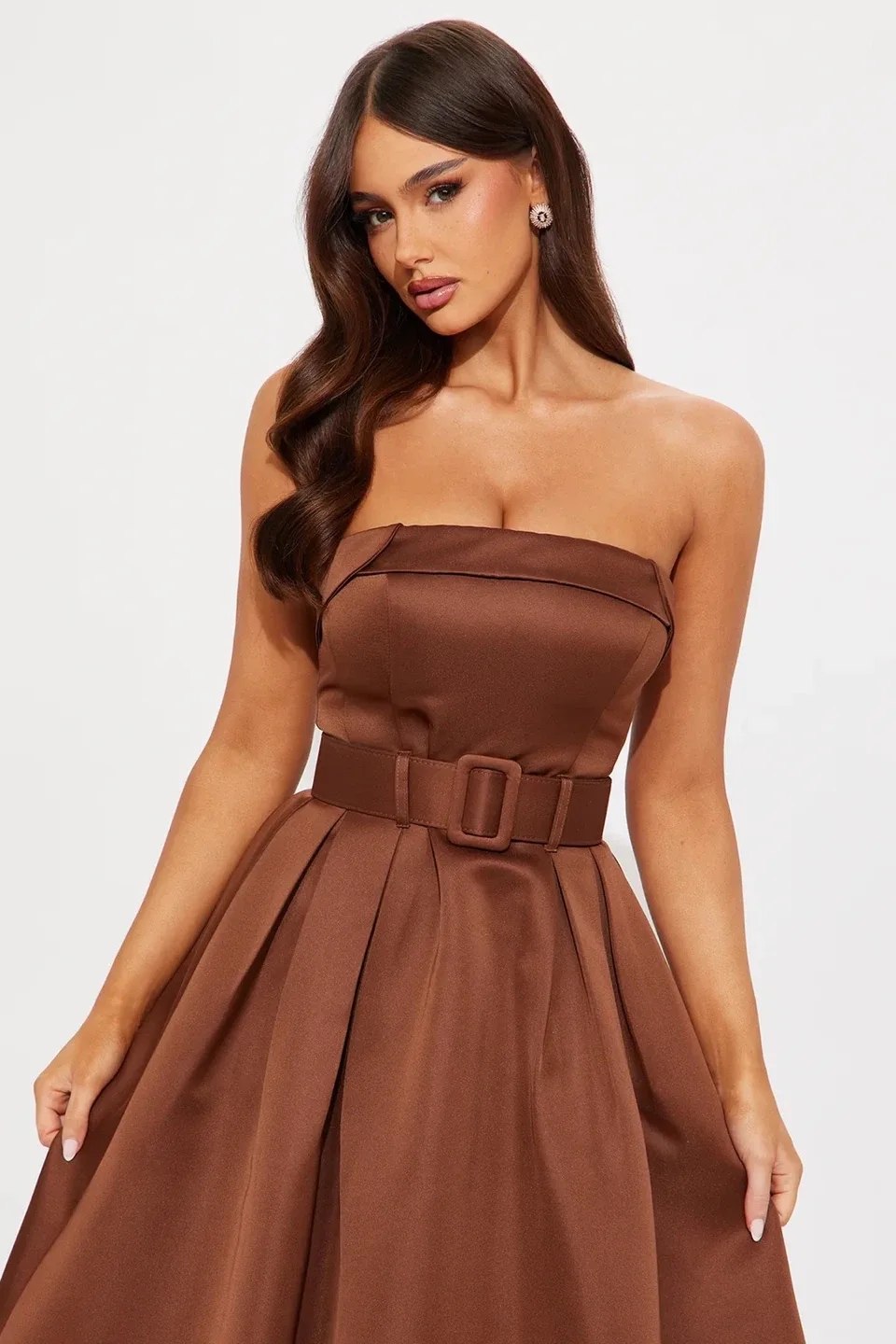 ✨ Fashion Nova Arabella Belted Satin Midi Dress – XS ✨ image indicator(5)