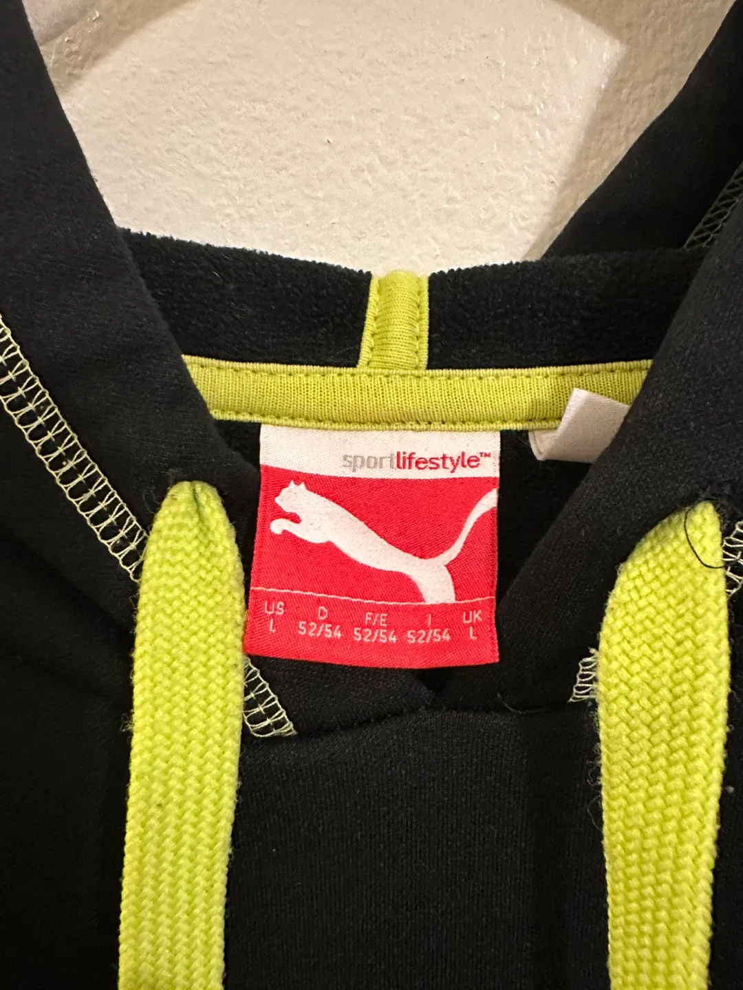 Men’s Puma Sport Black Hoodie - Size L image indicator(4)