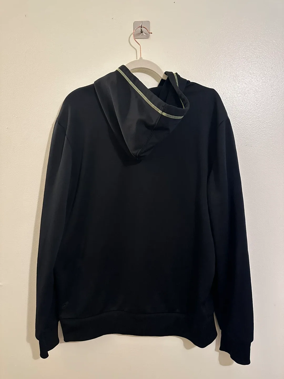 Men’s Puma Sport Black Hoodie - Size L image indicator(2)