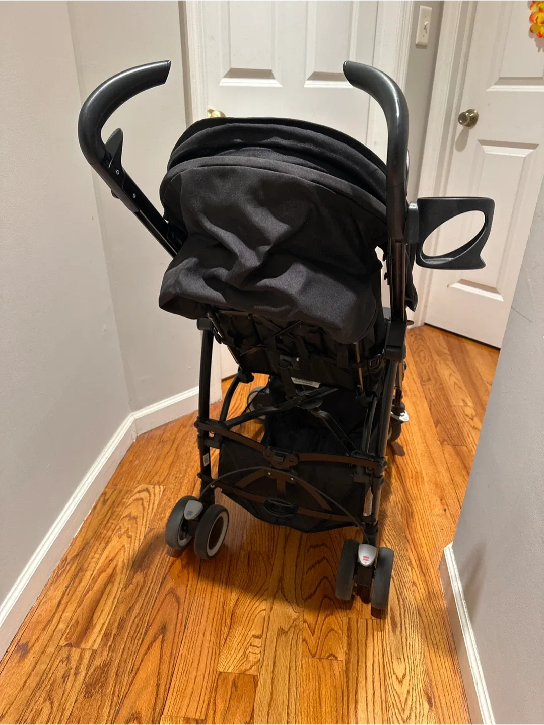 Maxi-Cosi Black Stroller 🥕 image indicator(3)