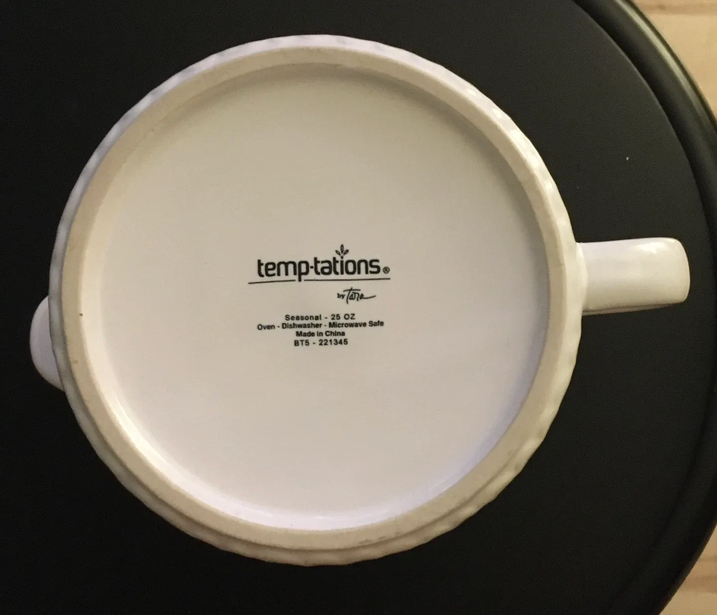 temptations Seasonal 25 OZ Mug image indicator(3)