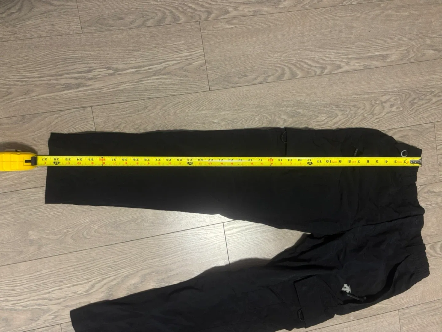 Descente Black Cargo Pants, Size 85 image indicator(3)