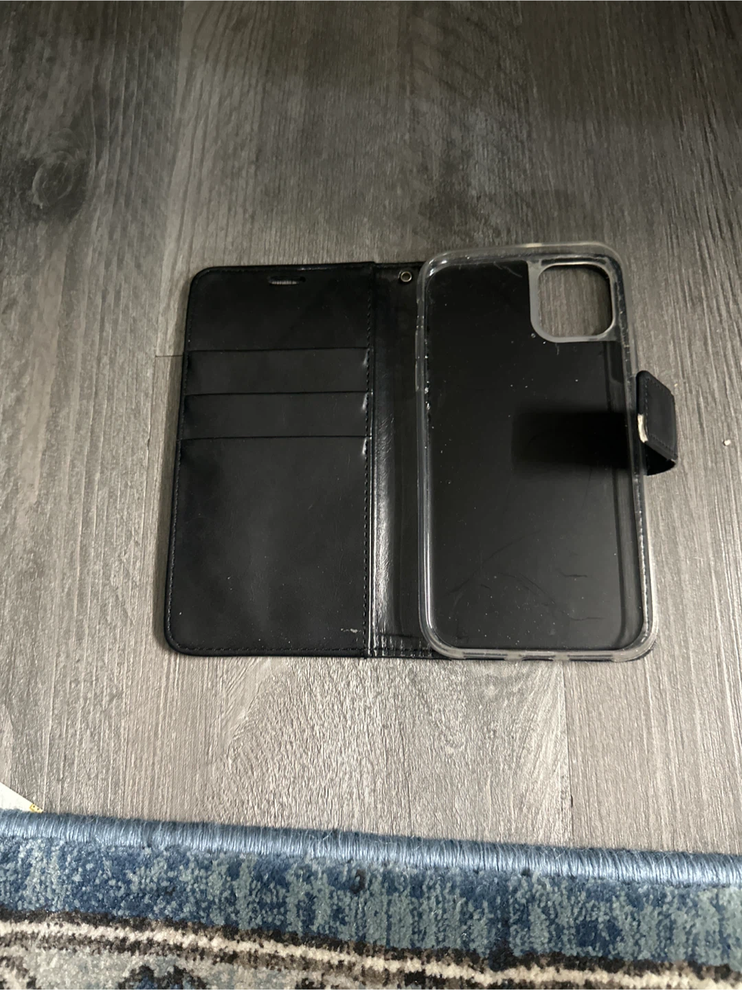 Black iPhone 11 flip Case - photo 2