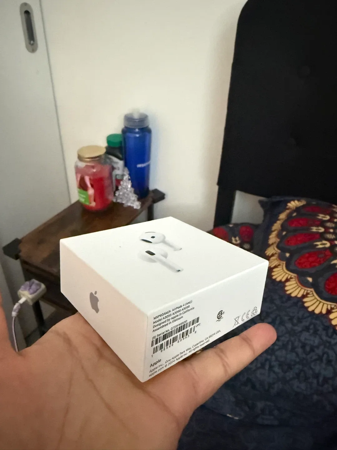 Apple AirPods 4 (ANC) - New in Box image indicator(3)