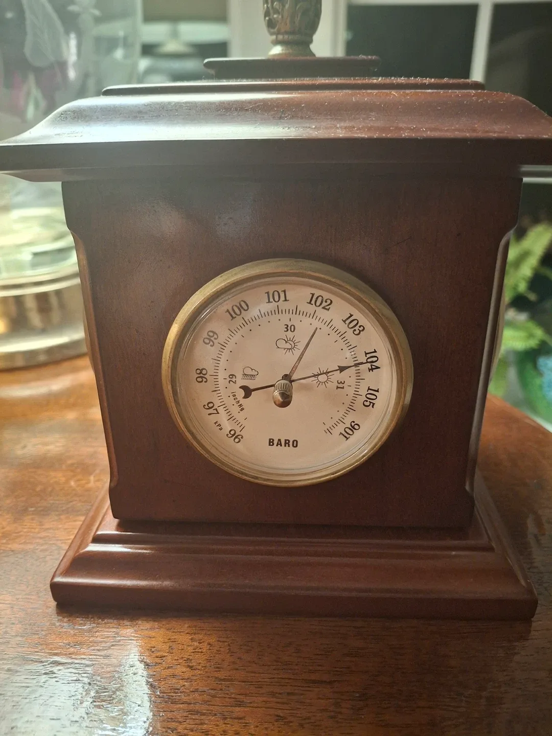 Vintage Bombay Company rotating weather station clock image indicator(5)