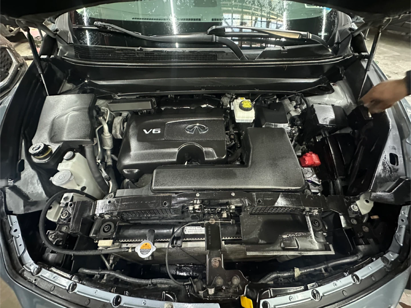 Infiniti QX60 SUV - Gray - photo 4