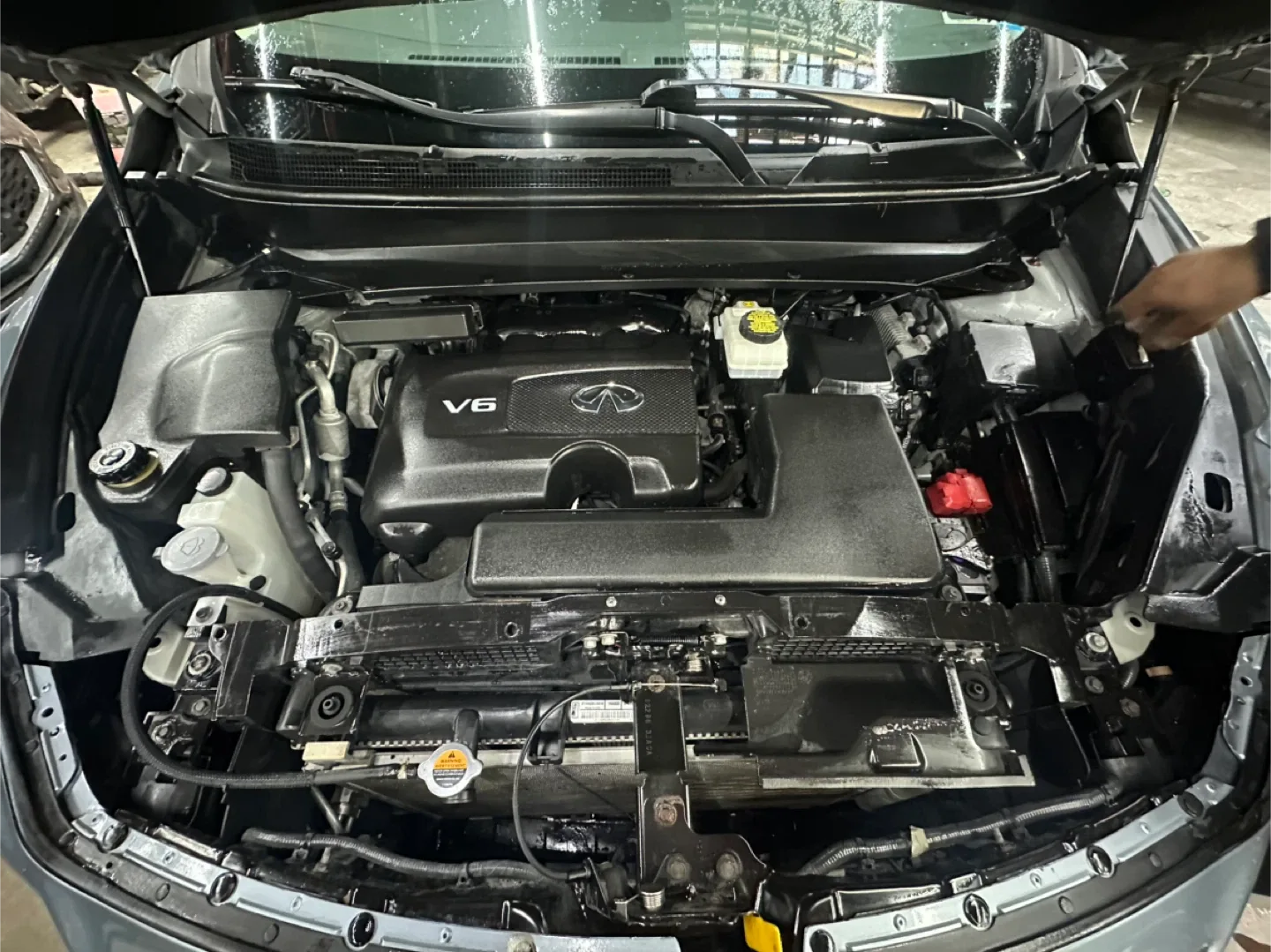 Infiniti QX60 SUV - Gray image indicator(4)