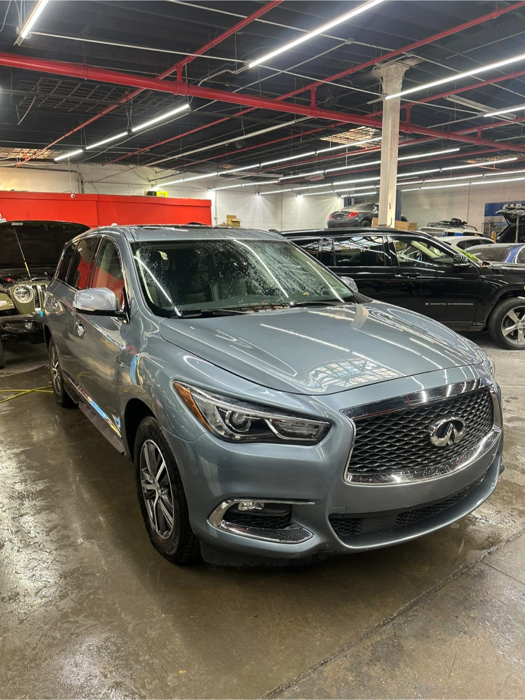 Infiniti QX60 SUV - Gray - photo 2