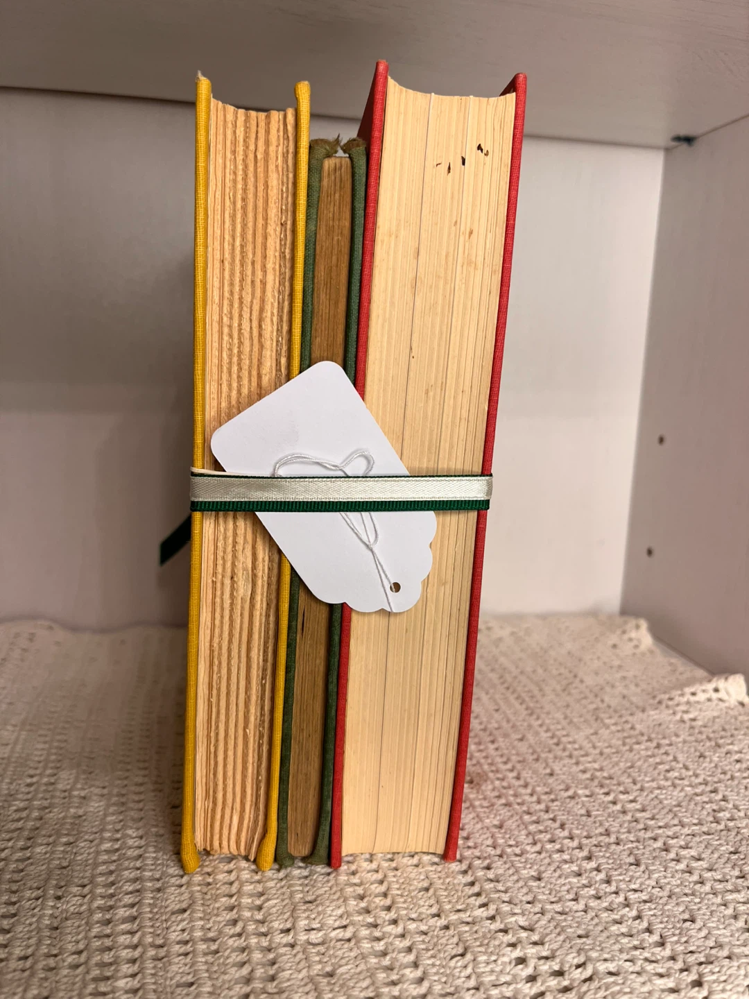 Vintage Decorative Christmas Book Set - photo 3