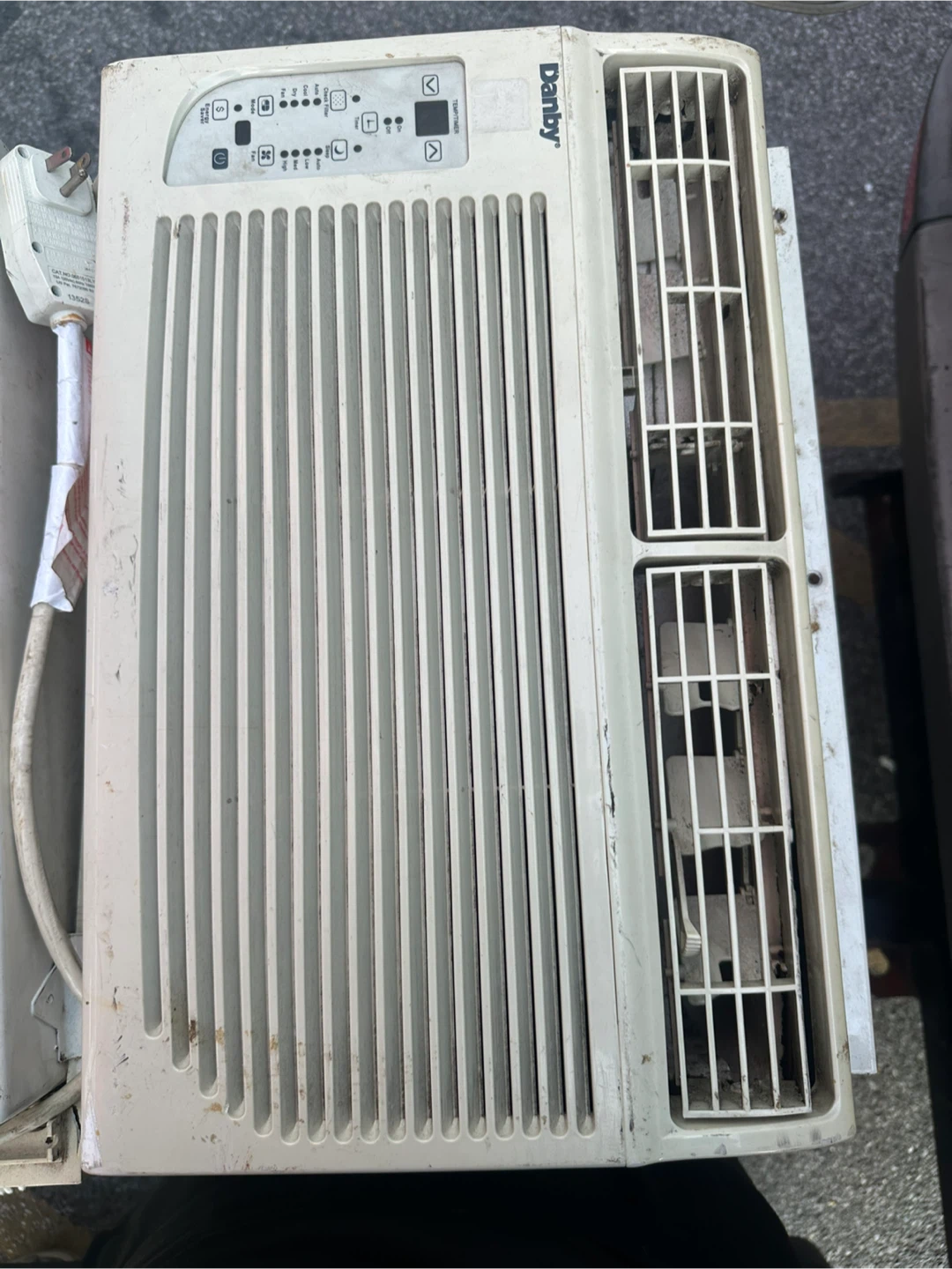 Used Window Air Conditioners - LG, Frigidaire, Danby, GE - photo 3