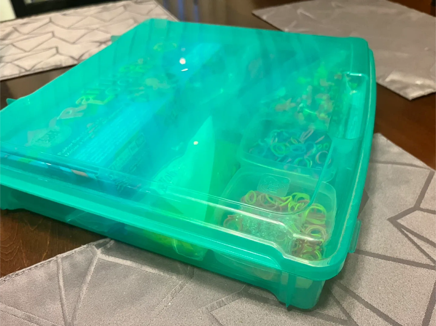 Rainbow Loom Rubber Band Crafting Kit image indicator(3)