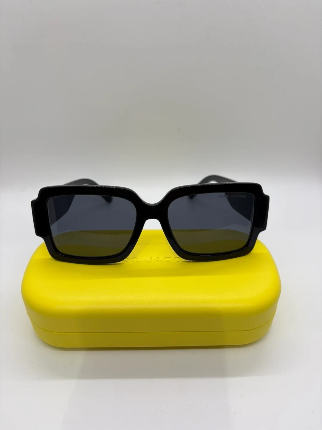 Marc Jacobs Black Sunglasses with Case