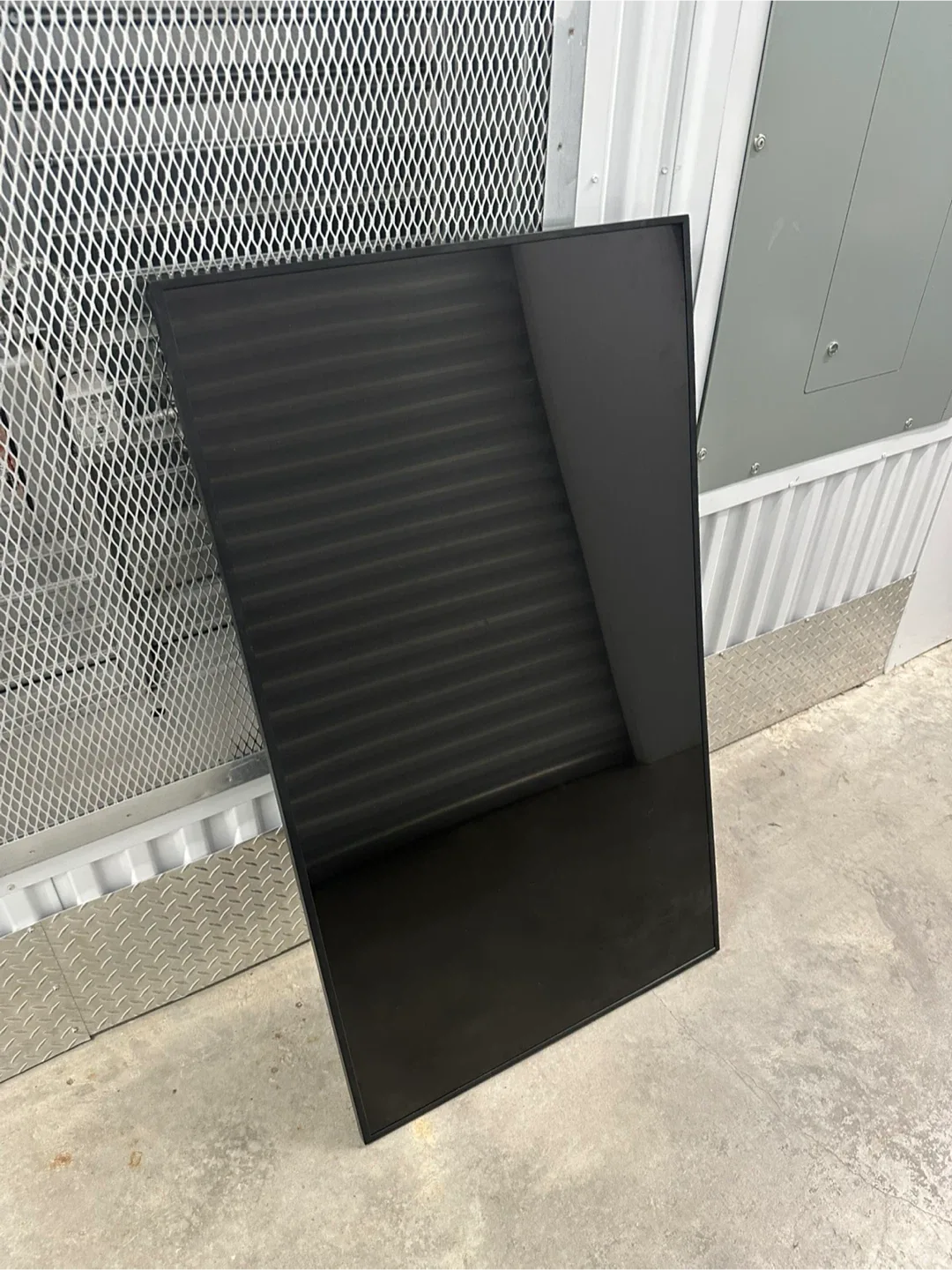 Samsung TV - Great Condition! image indicator(2)