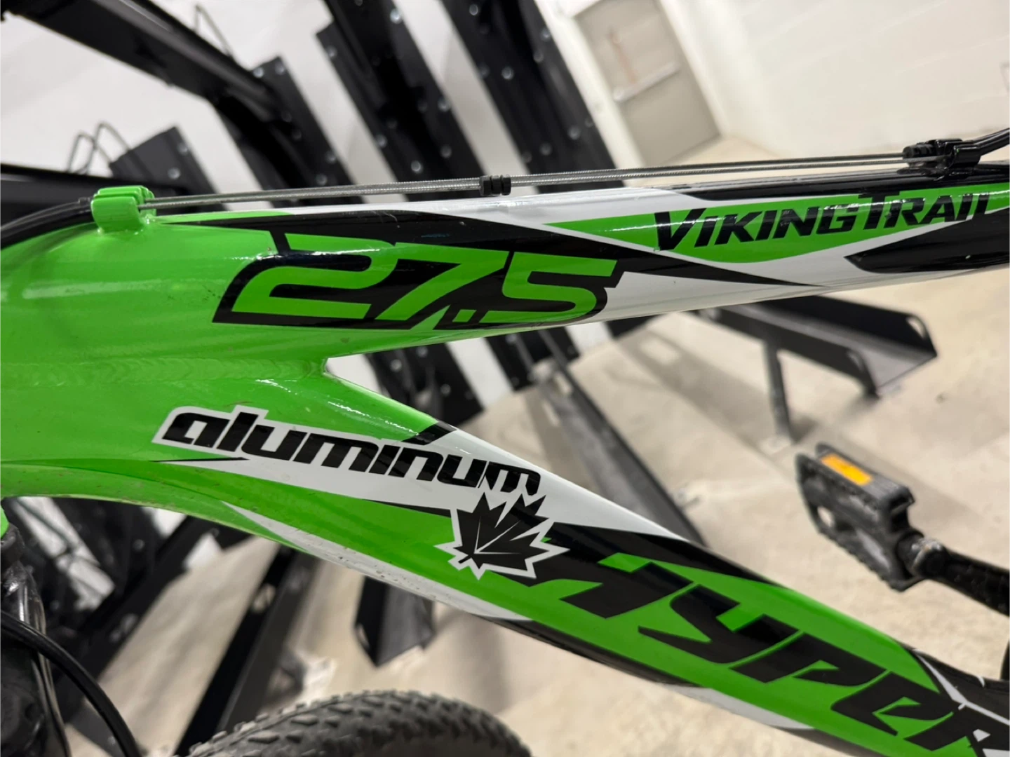 ‼️MOVING SALE‼️Hyper Viking Trail 27.5" Mountain Bike🚵‍♀️ - photo 3