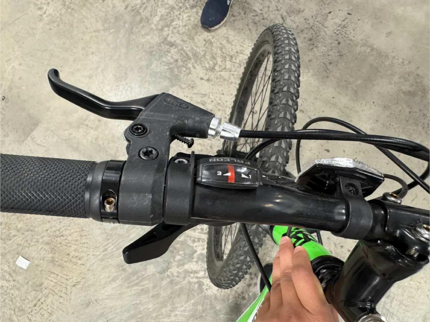 Hyper Viking Trail 27.5" Mountain Bike - CHECK DESCRIPTION image indicator(8)