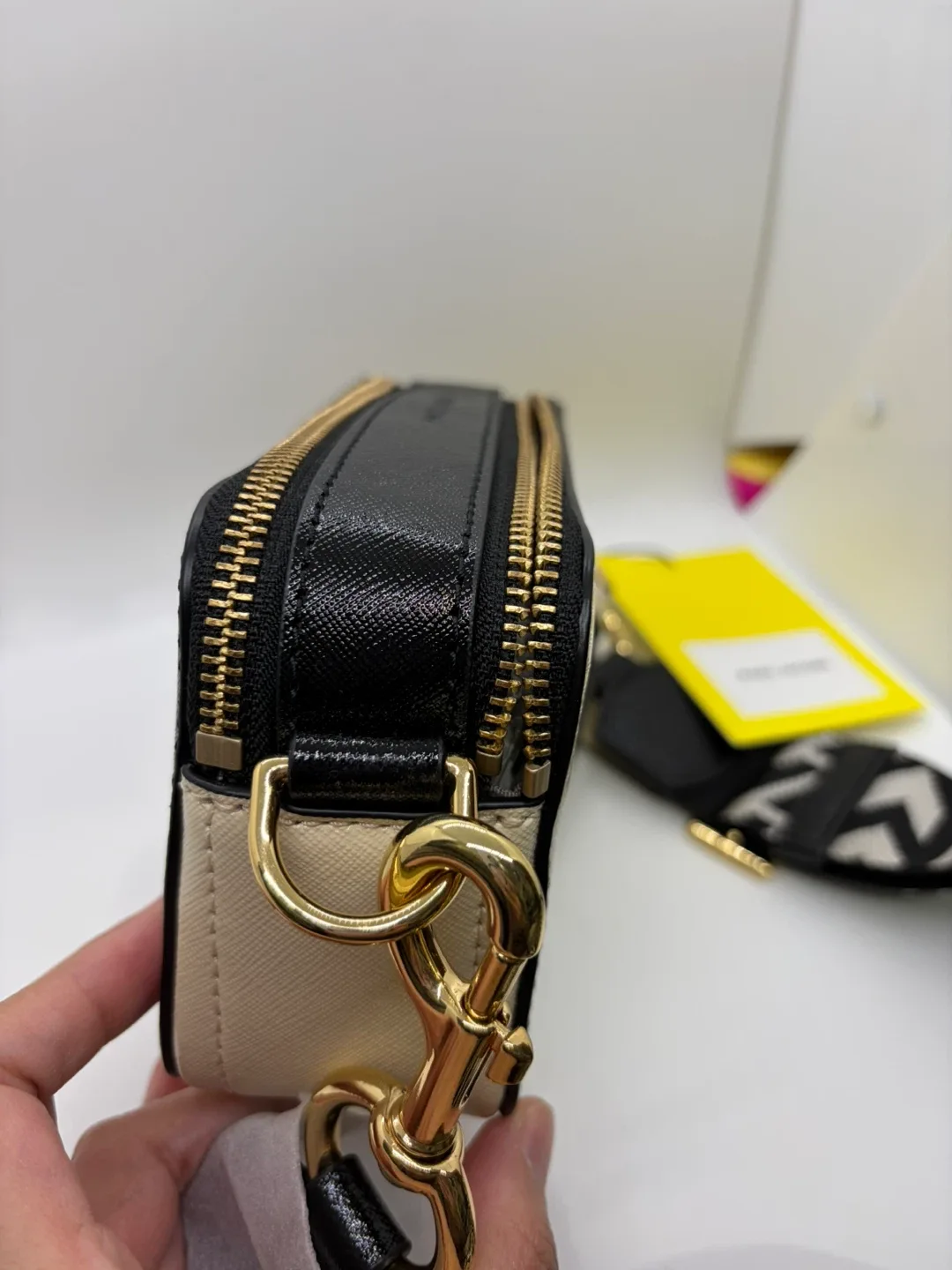 Marc Jacobs Snapshot Crossbody Bag image indicator(2)
