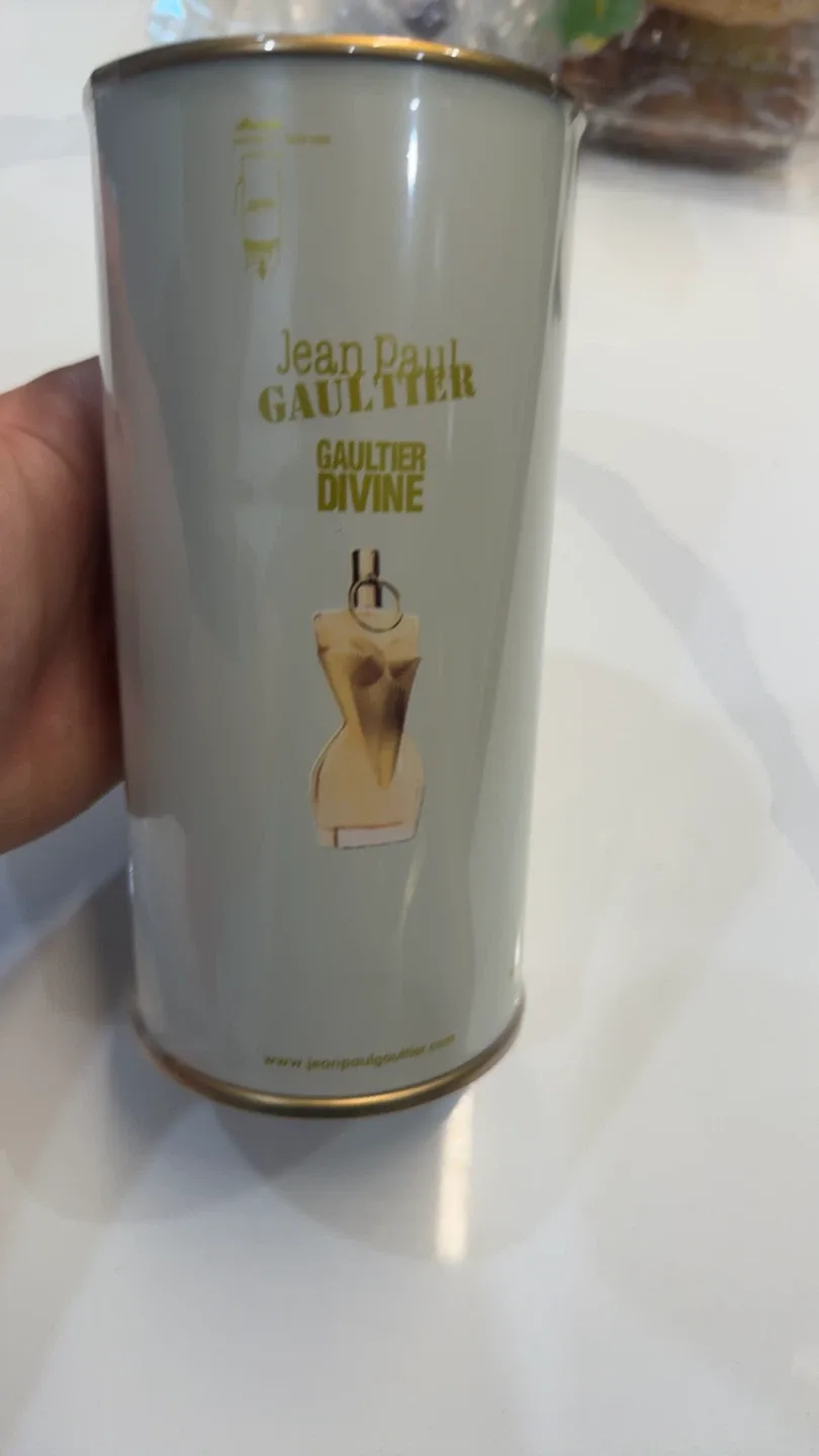 Jean Paul Gaultier Gaultier Divine Eau de Parfum 100ml image indicator(2)