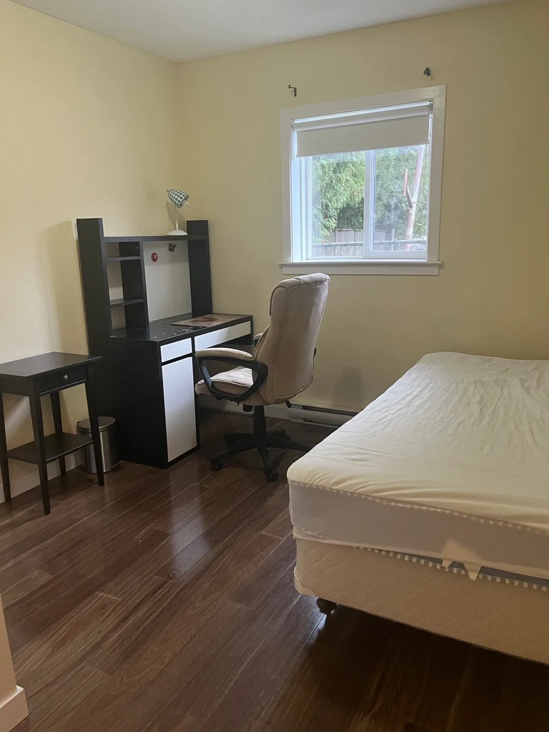 Room for Rent🥕 image indicator(2)