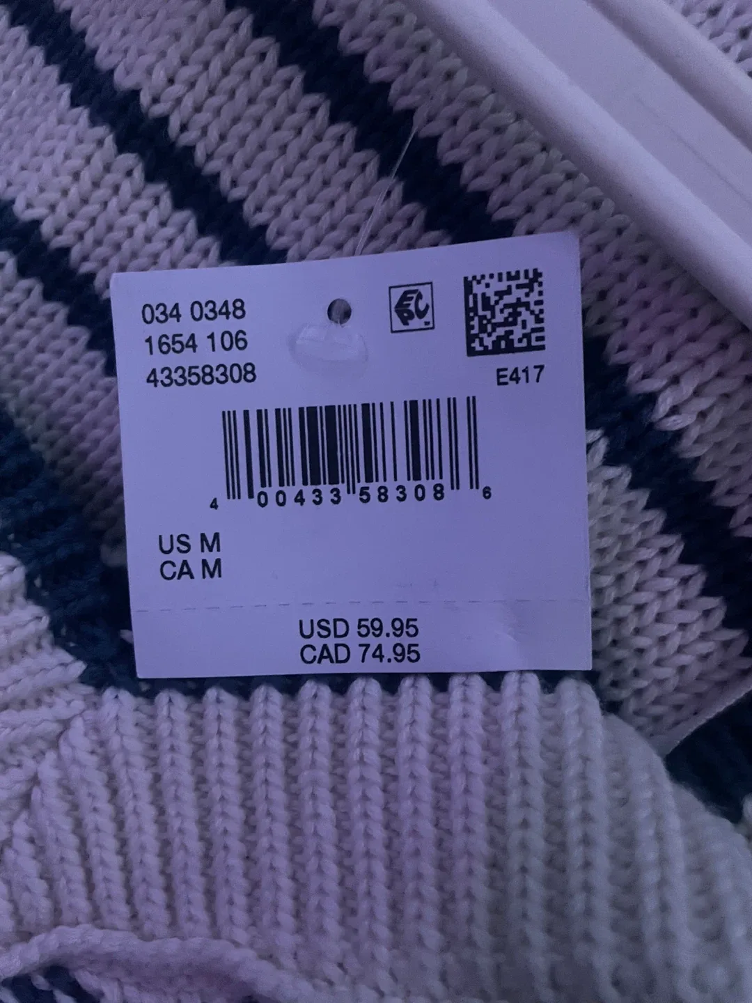 American Eagle Sweater - Size M image indicator(4)
