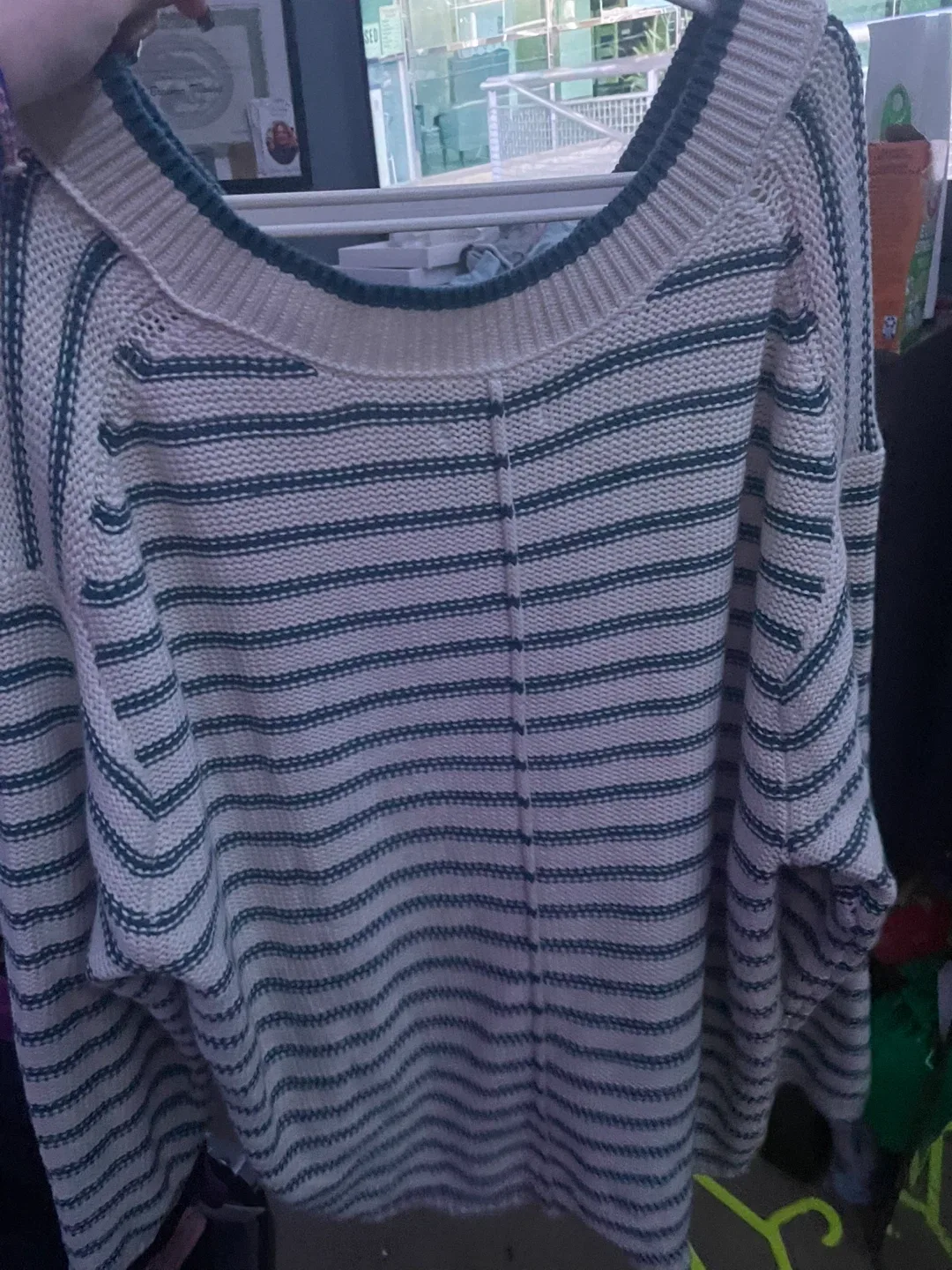 American Eagle Sweater - Size M image indicator(2)