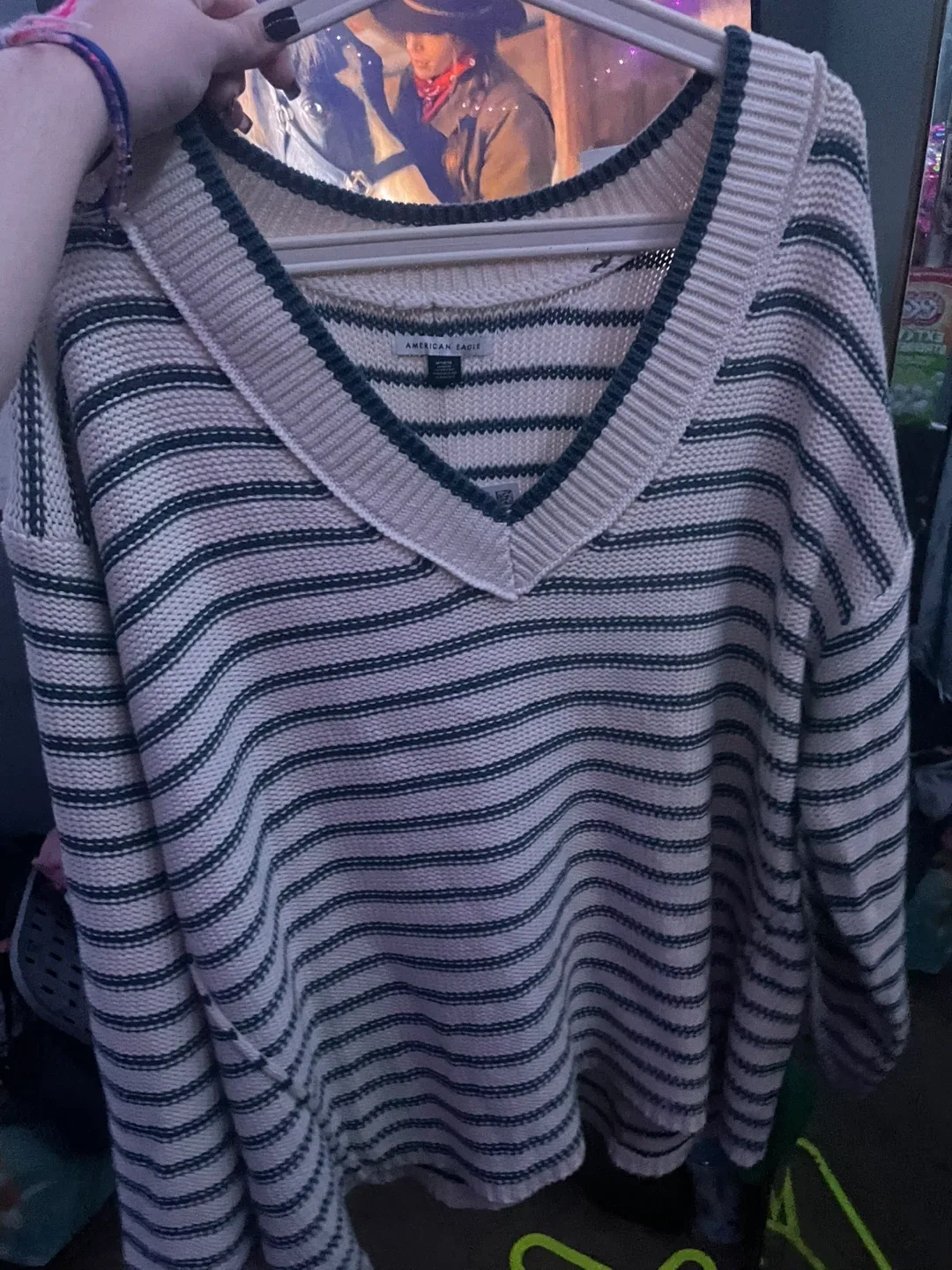American Eagle Sweater - Size M