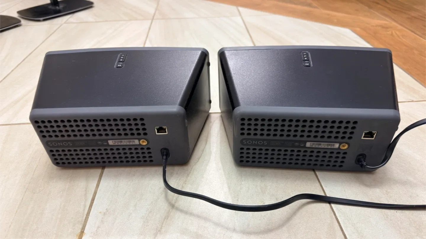 Sonos Play 3( Pair) image indicator(3)