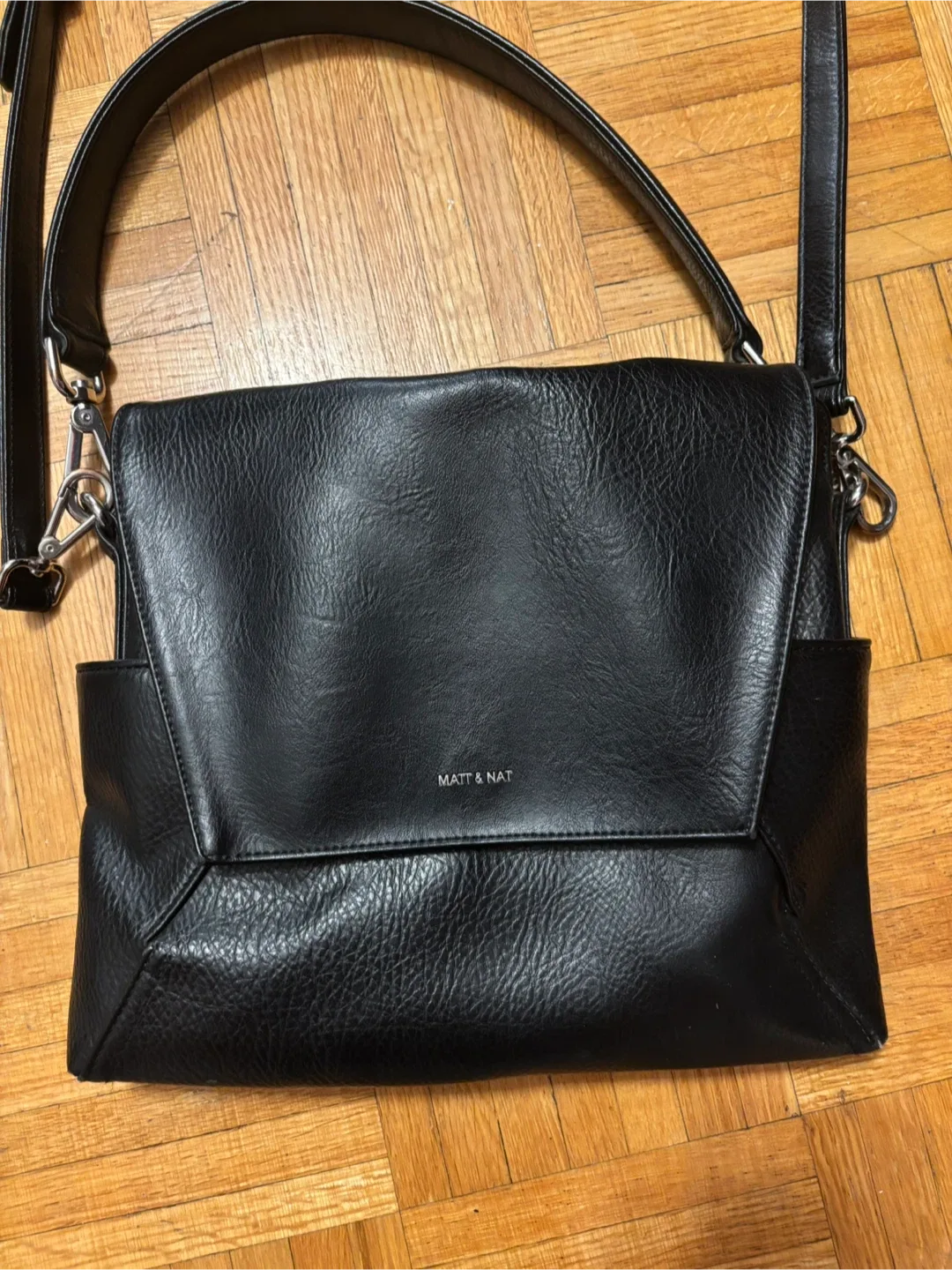 Black Matt and Nat Purse image indicator(2)