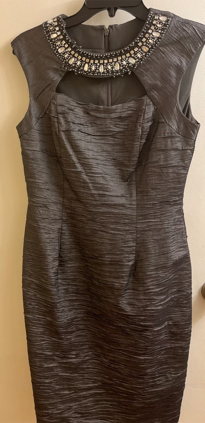 Beautiful Eliza J Dress – Size 6