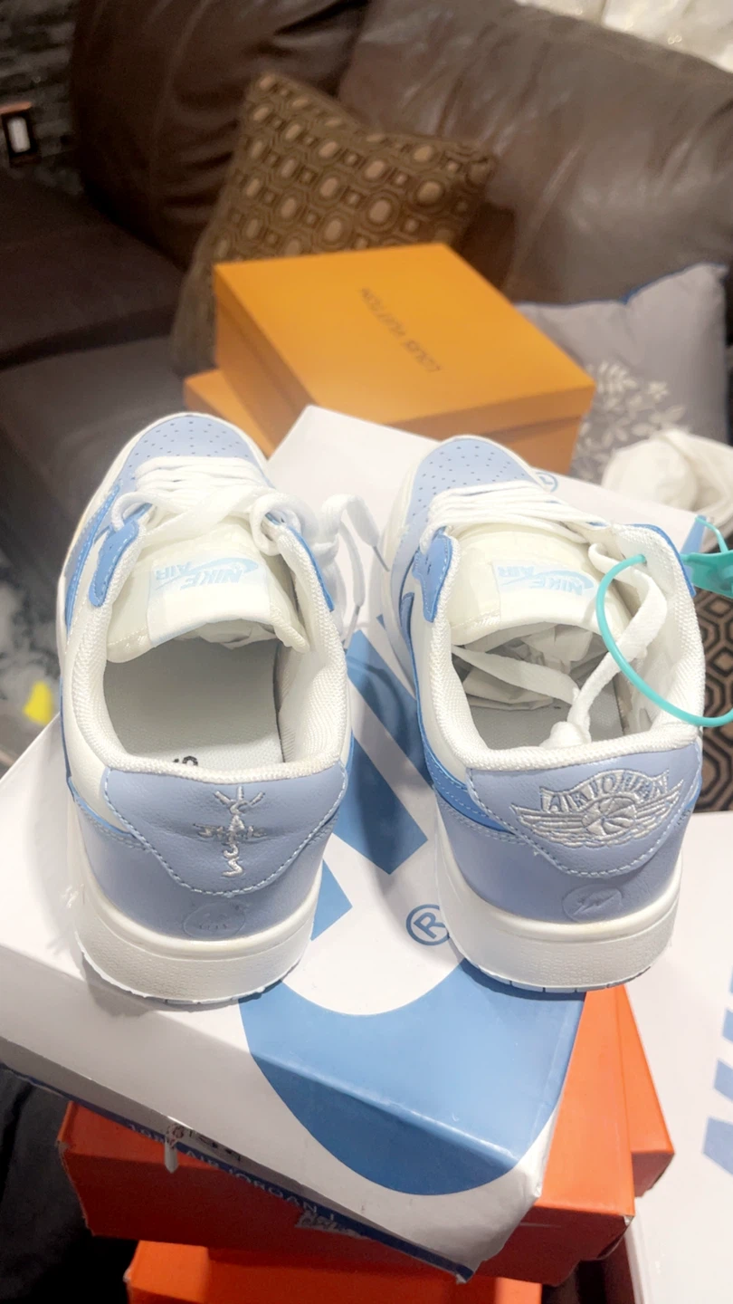 Nike Air Jordan 1 Low Blue/White - photo 5