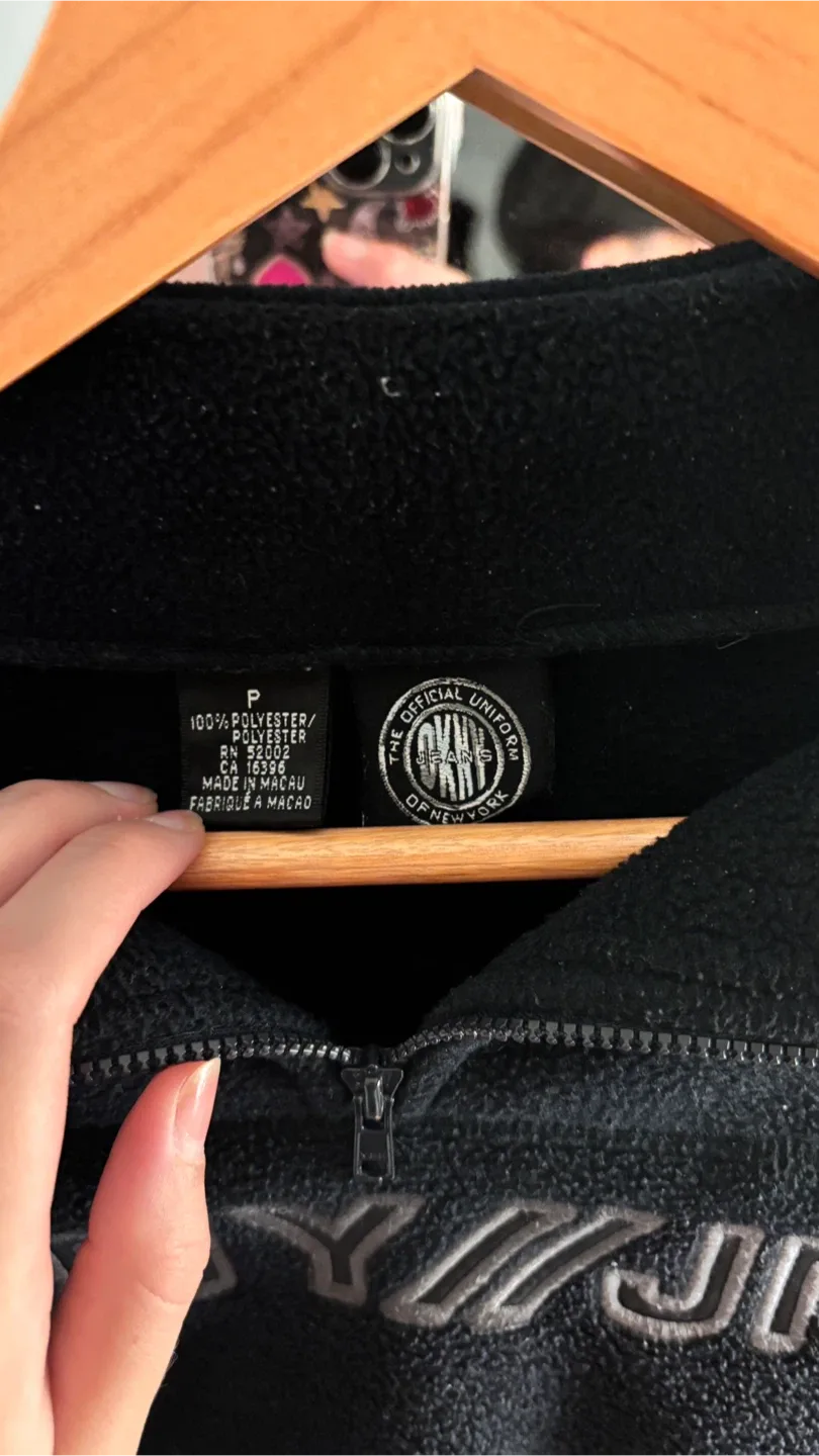 DKNY Black Fleece Pullover image indicator(3)