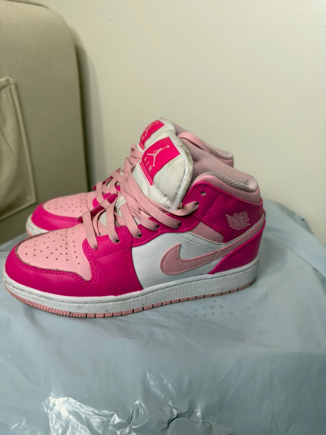 Nike Air Jordan 1 Mid Pink Shoes - photo 3