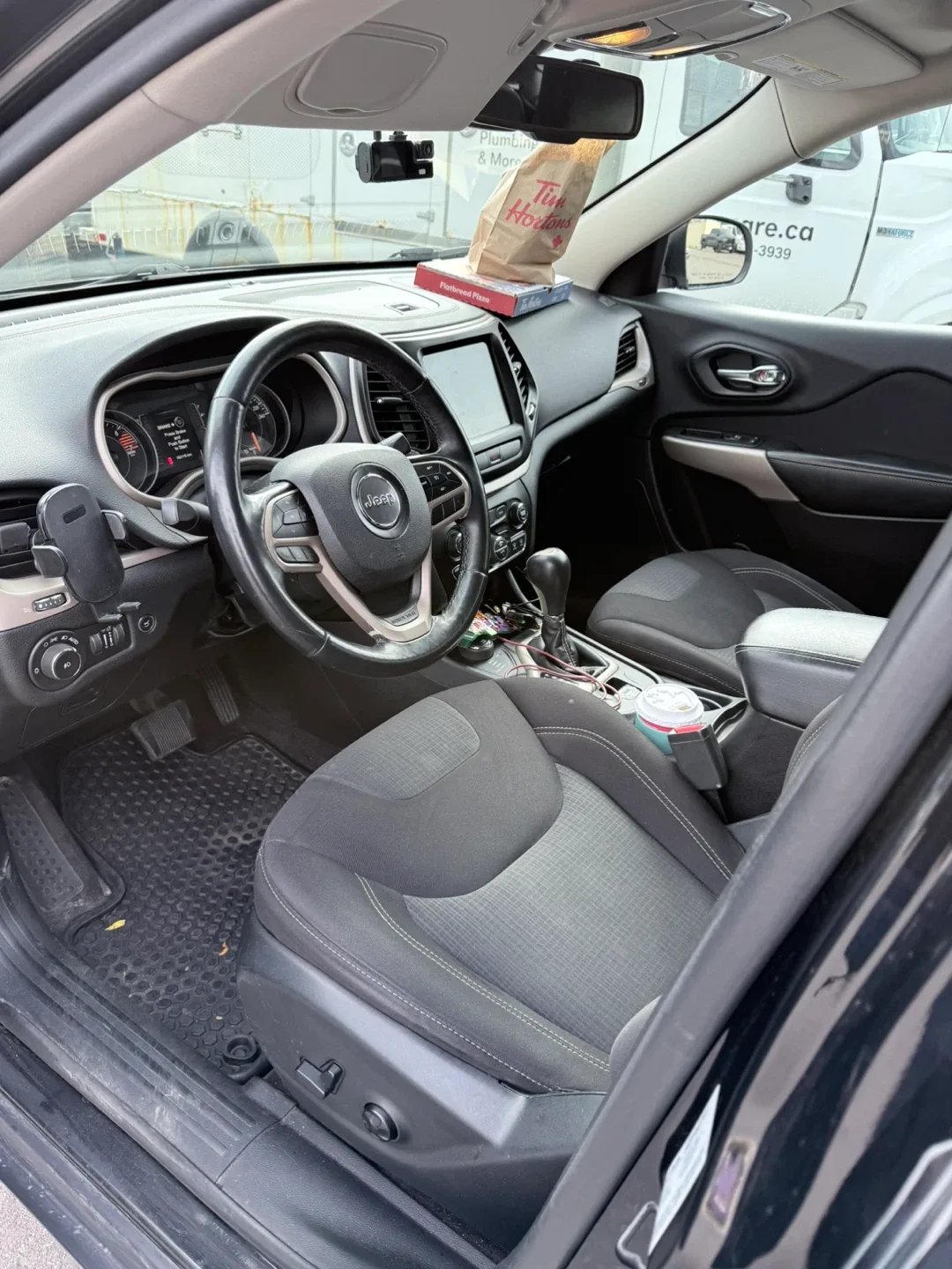 2017 Black Jeep Cherokee image indicator(7)