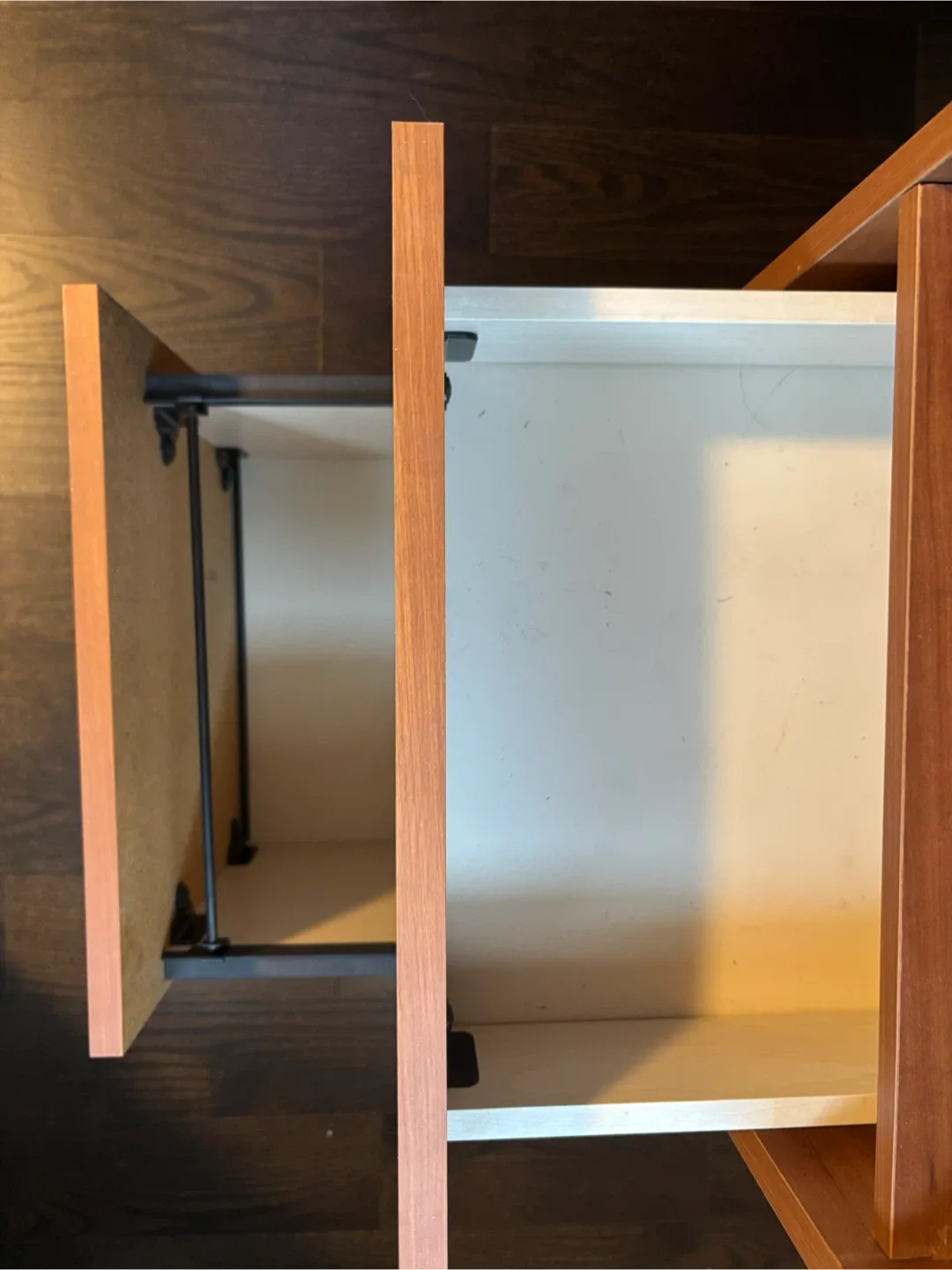 Wooden Desk with Hutch image indicator(5)